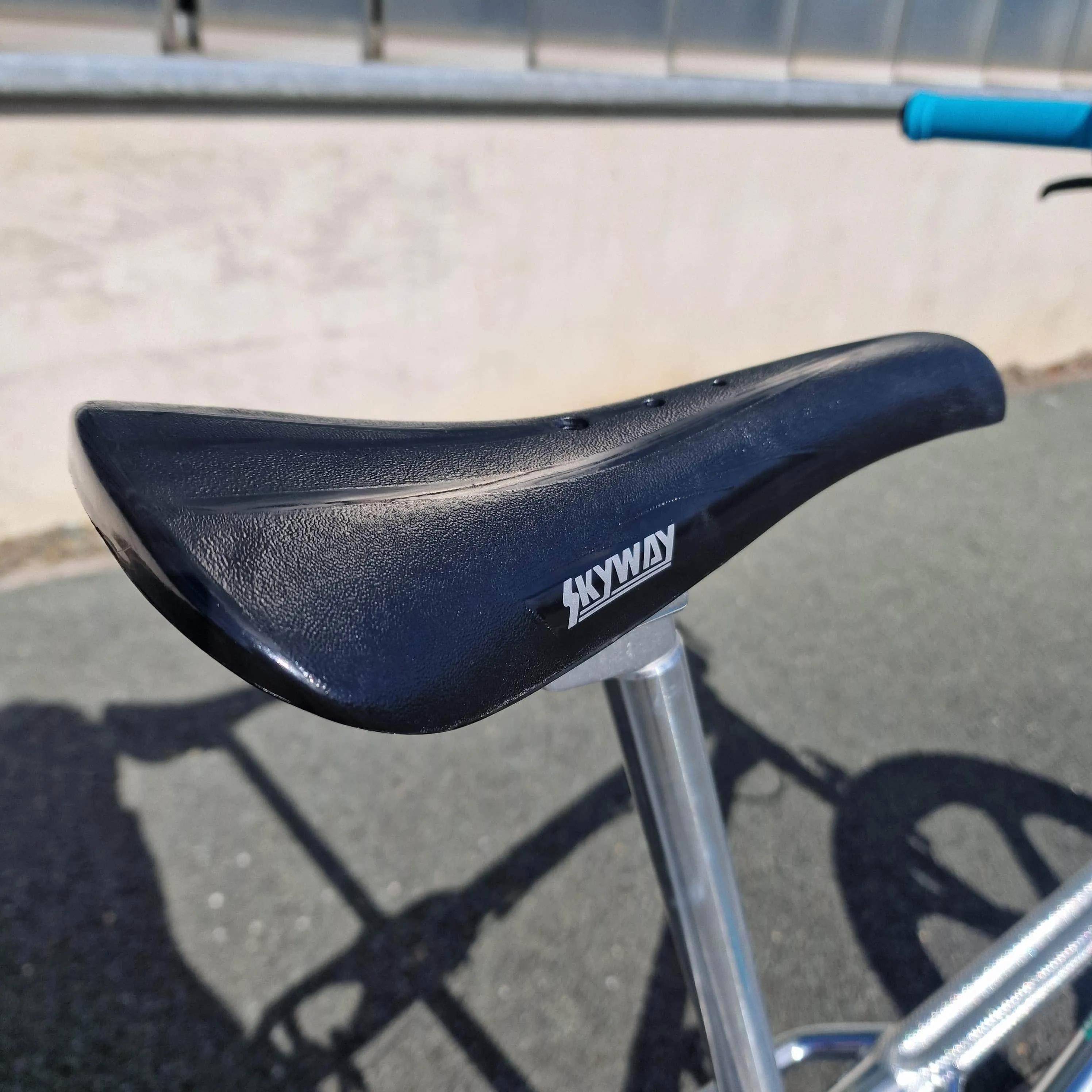 Skyway 2024 Street Beat Bike Chrome / Aqua