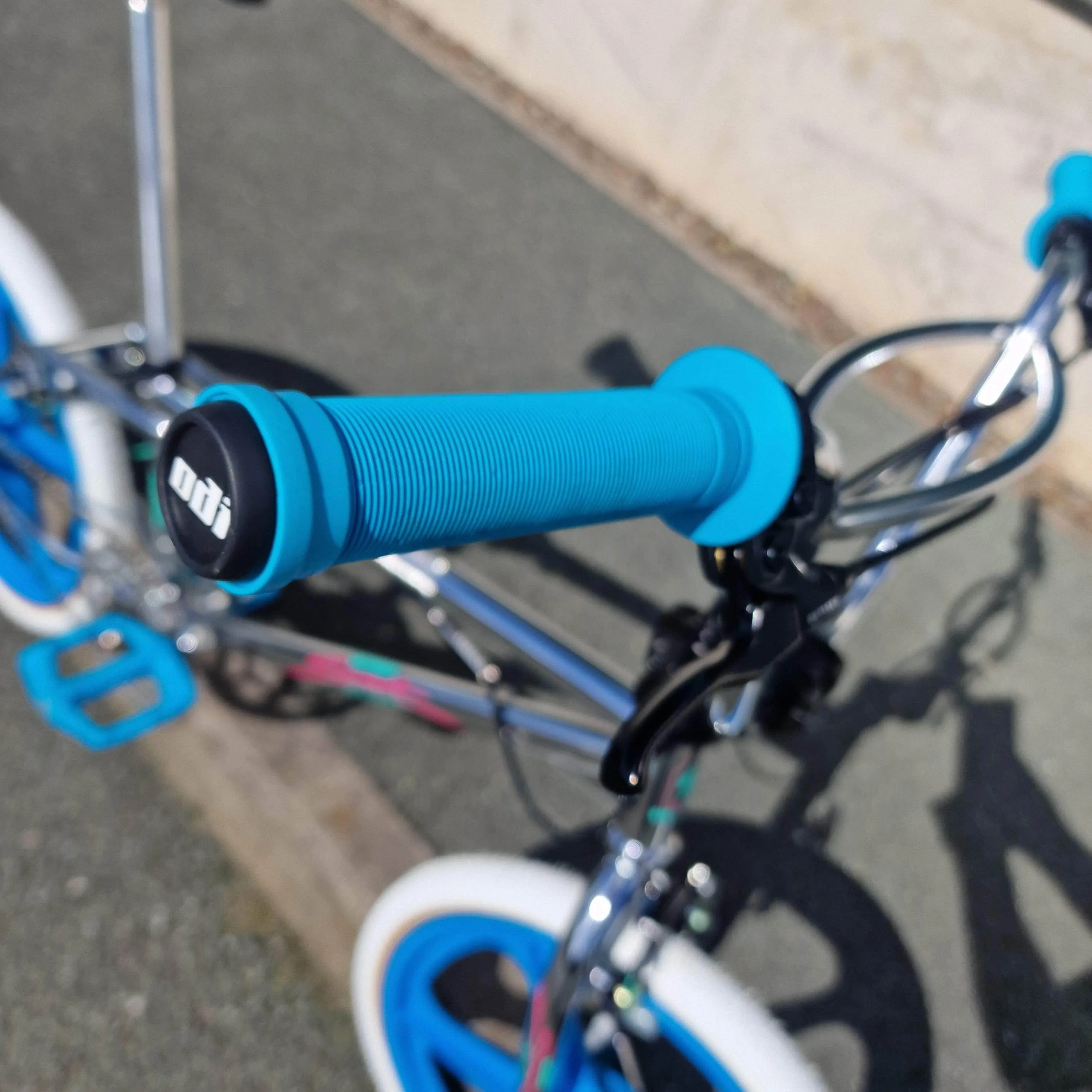 Skyway 2024 Street Beat Bike Chrome / Aqua
