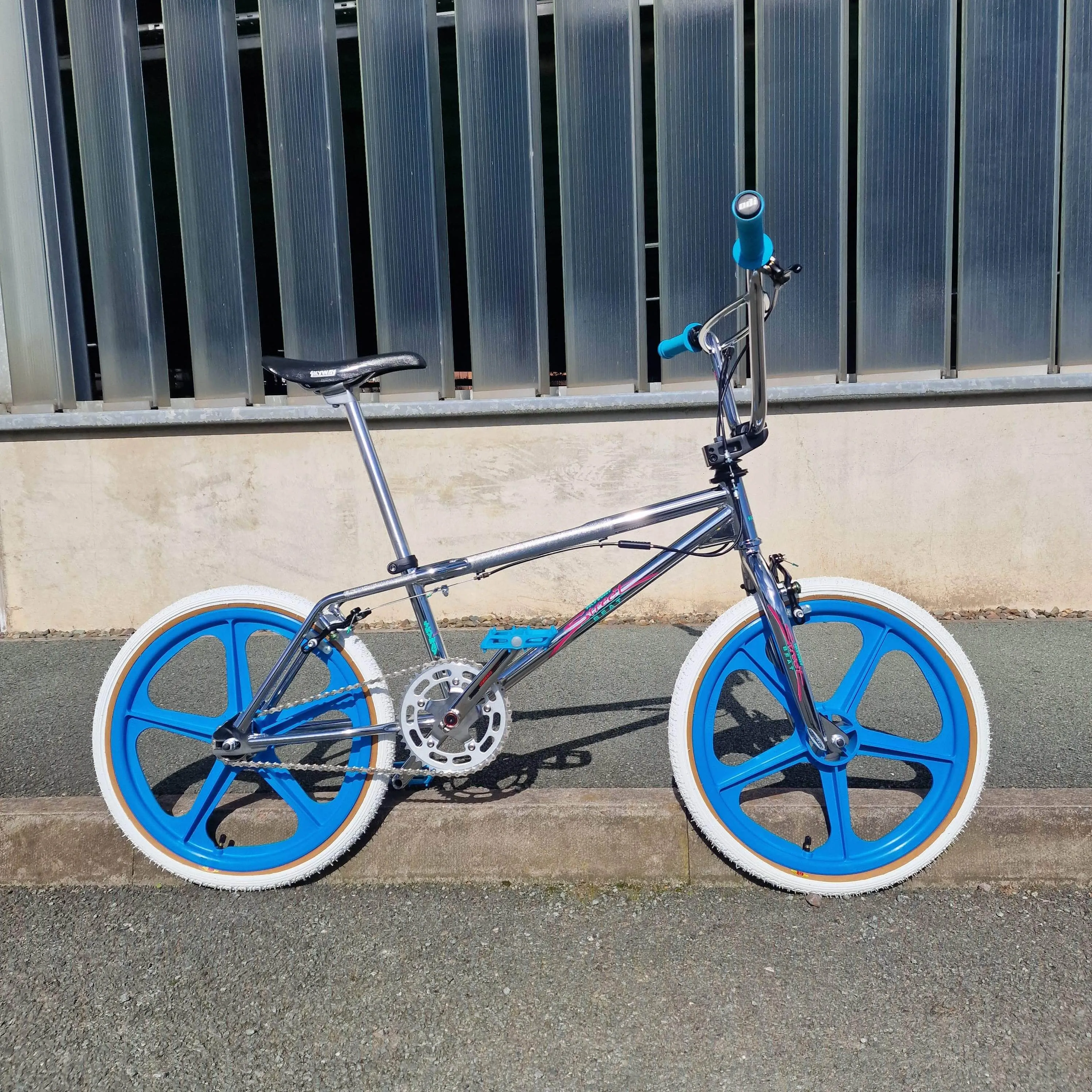Skyway 2024 Street Beat Bike Chrome / Aqua