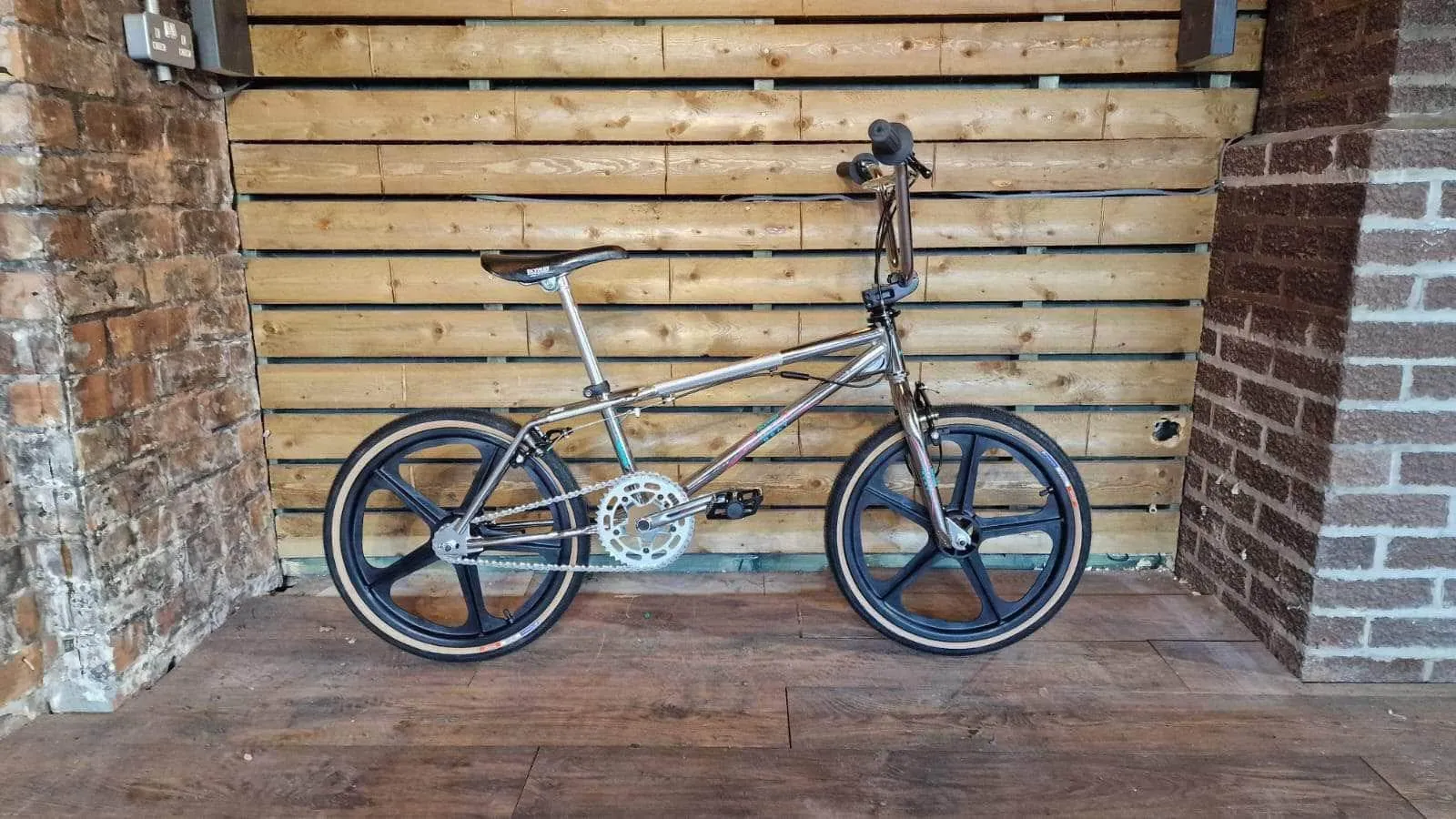 Skyway 2024 Street Beat Bike Chrome / Black