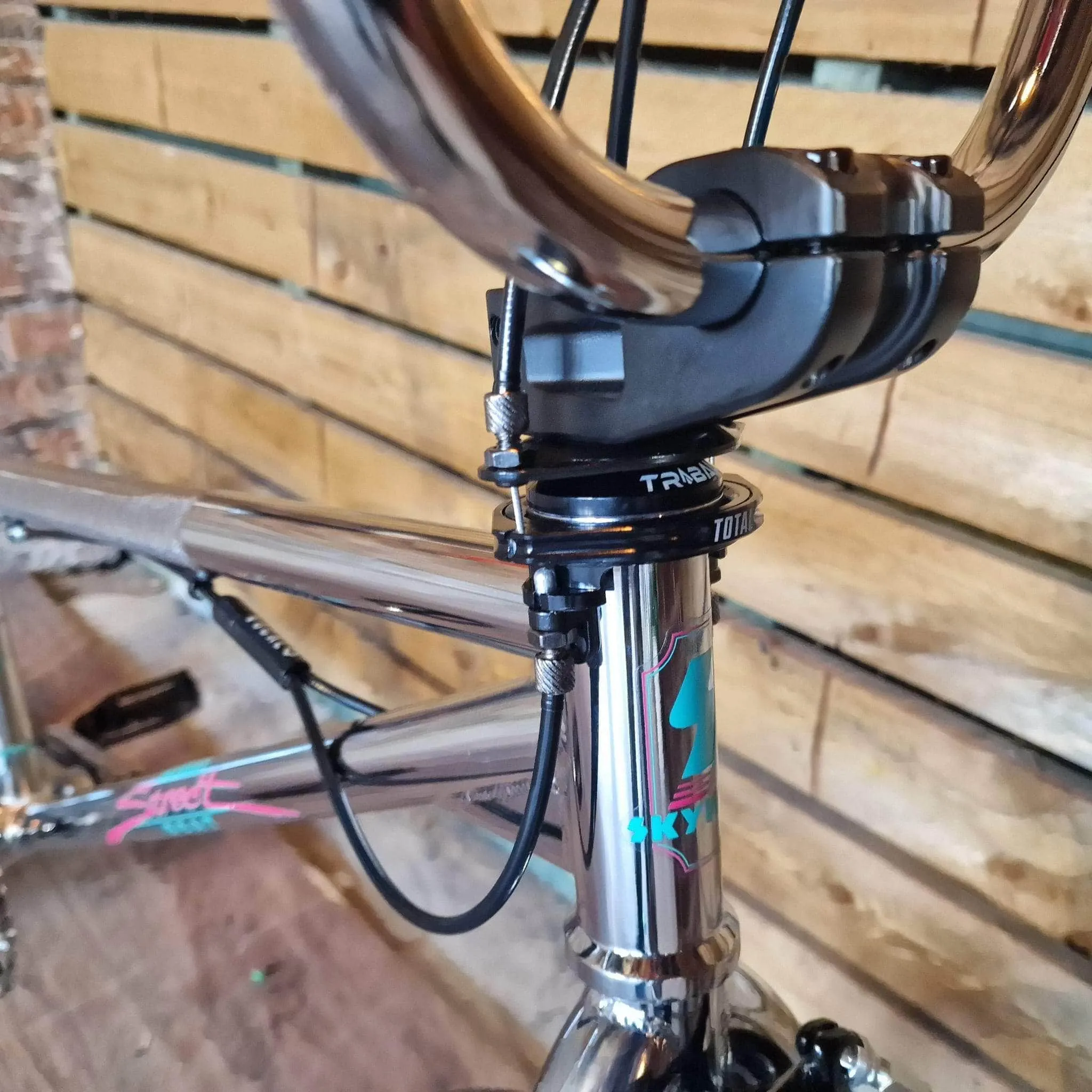 Skyway 2024 Street Beat Bike Chrome / Black