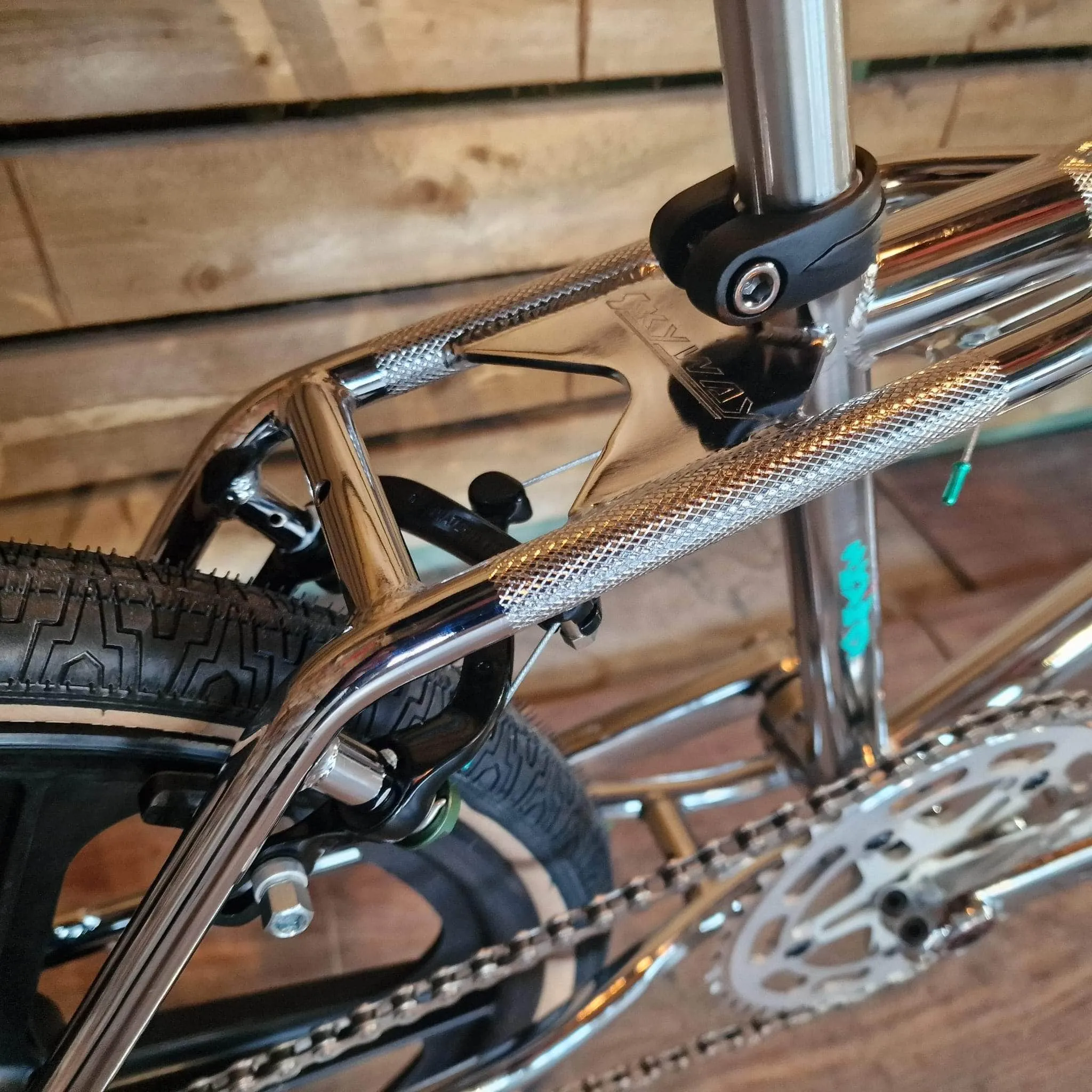 Skyway 2024 Street Beat Bike Chrome / Black