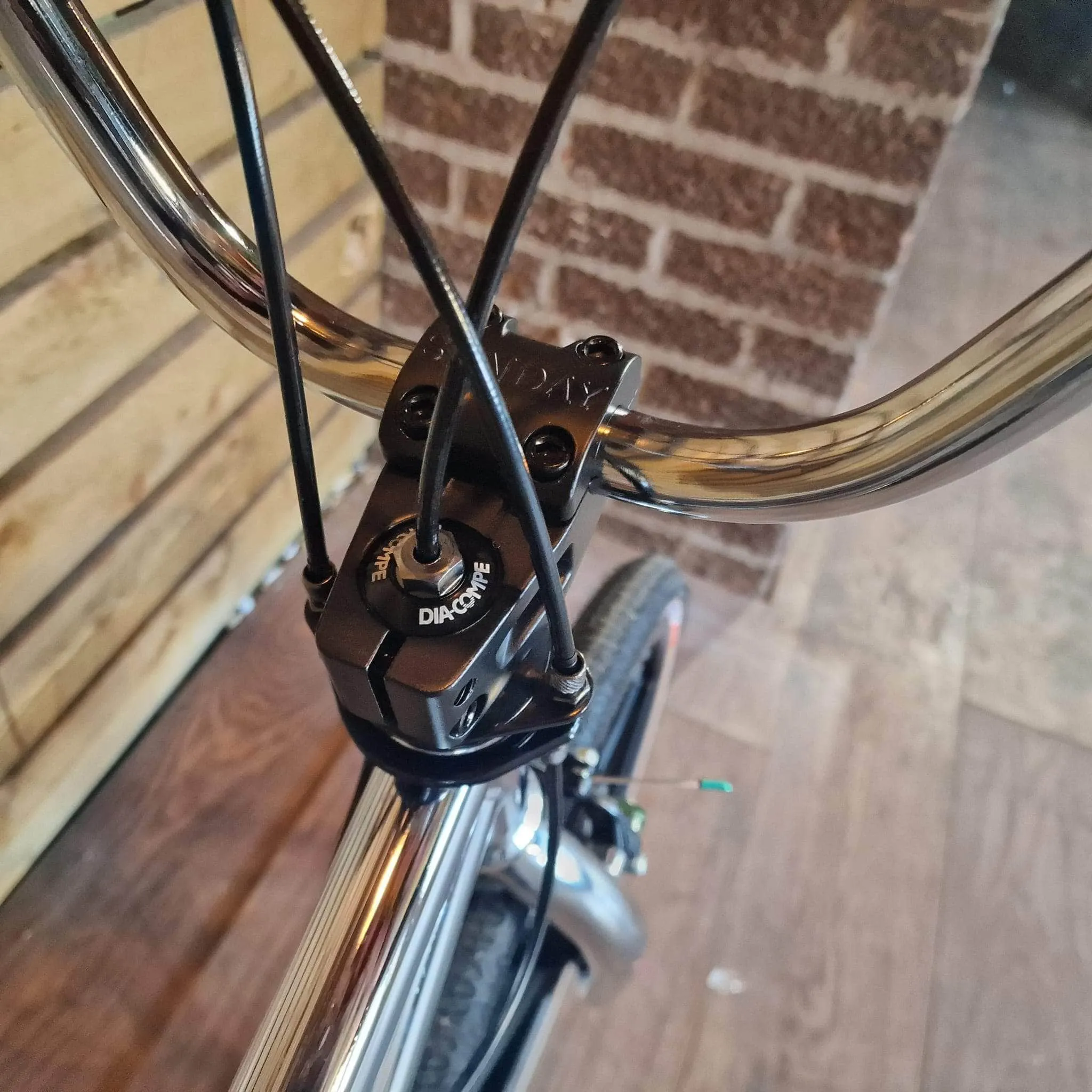 Skyway 2024 Street Beat Bike Chrome / Black