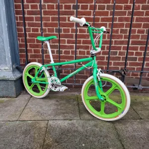 Skyway 2024 Street Beat Bike Green / White