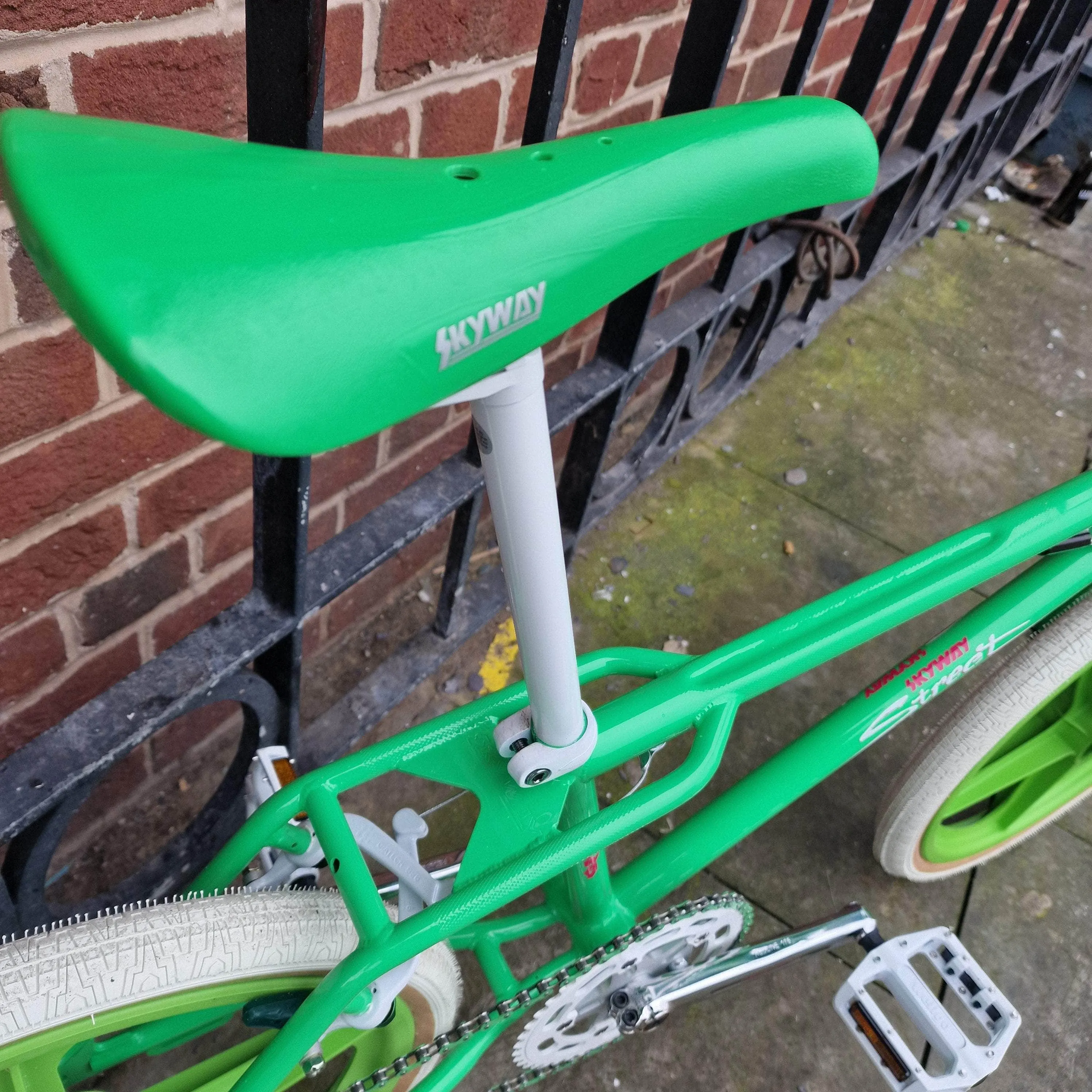 Skyway 2024 Street Beat Bike Green / White