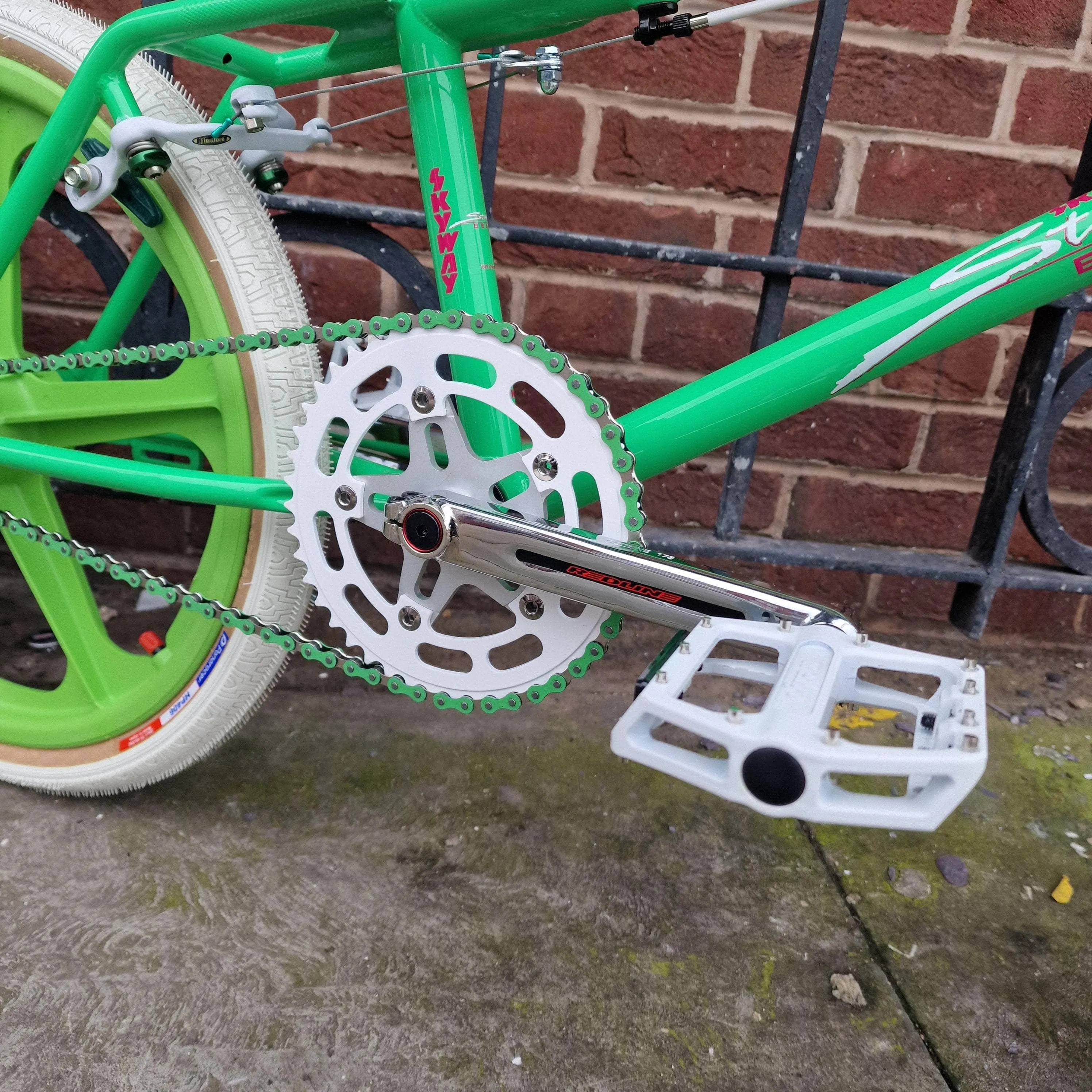 Skyway 2024 Street Beat Bike Green / White