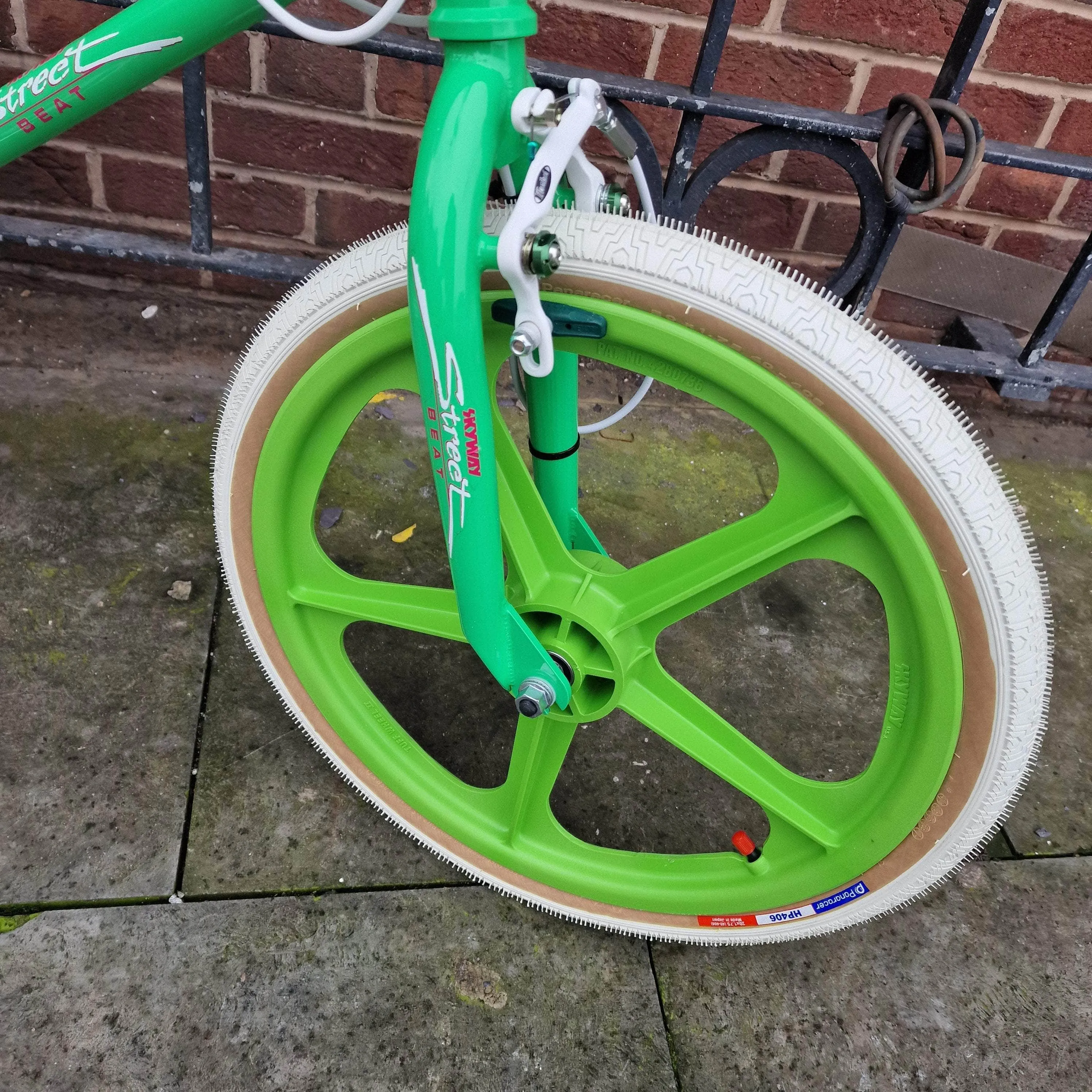 Skyway 2024 Street Beat Bike Green / White
