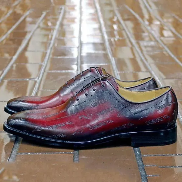 Special Symbol Carved Oxford Shoes