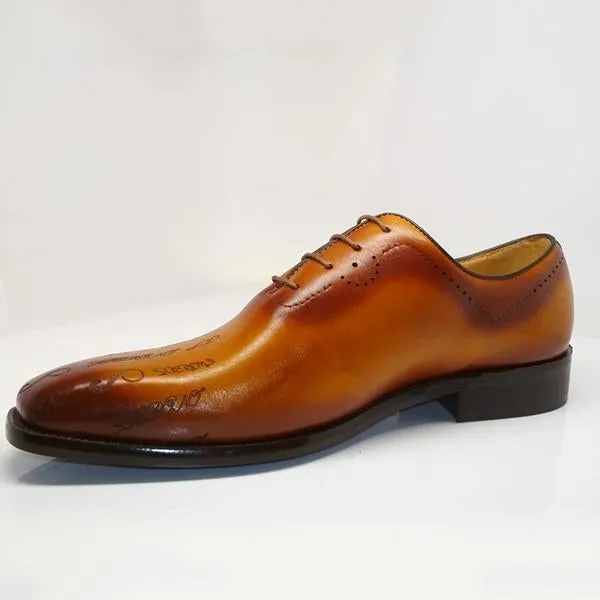 Special Symbol Carved Oxford Shoes