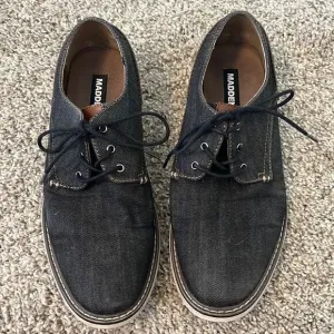 Steve Madden Oxford