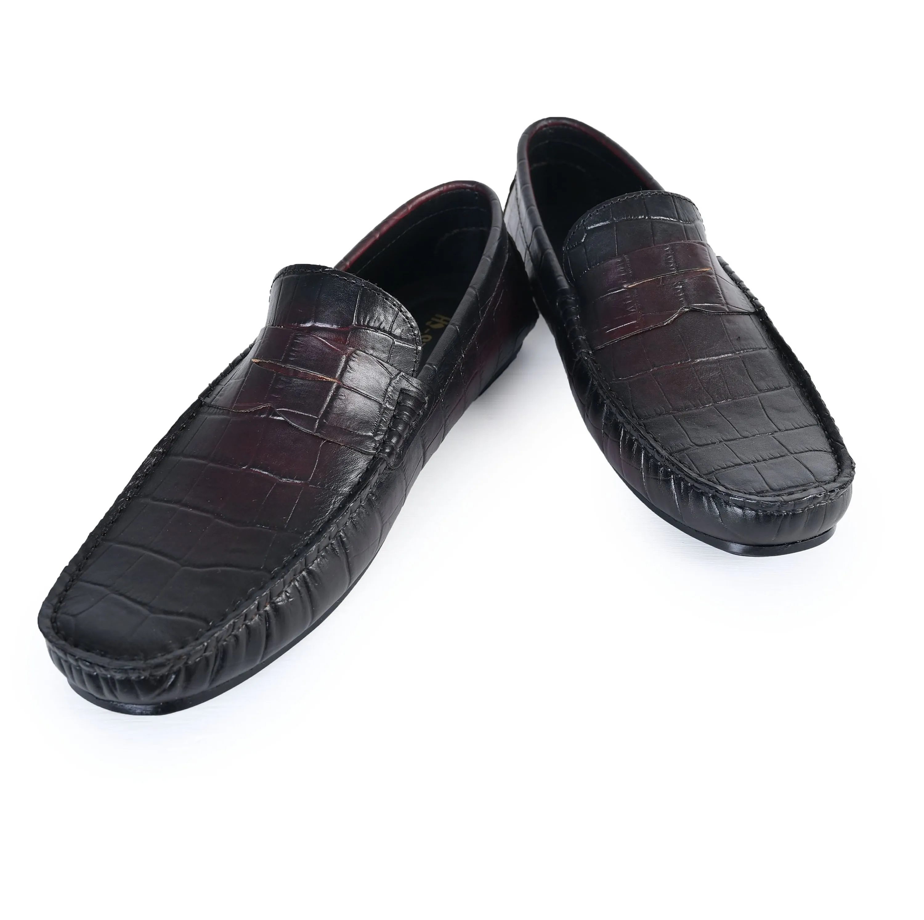 TEXTURED DRIVING LOAFER