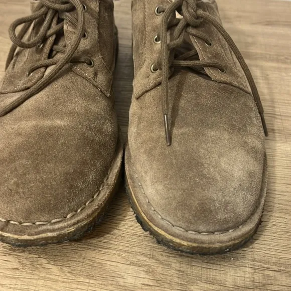 UGG men’s suede/leather brown Oxford lace up SN3269 size USA 10