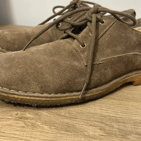 UGG men’s suede/leather brown Oxford lace up SN3269 size USA 10