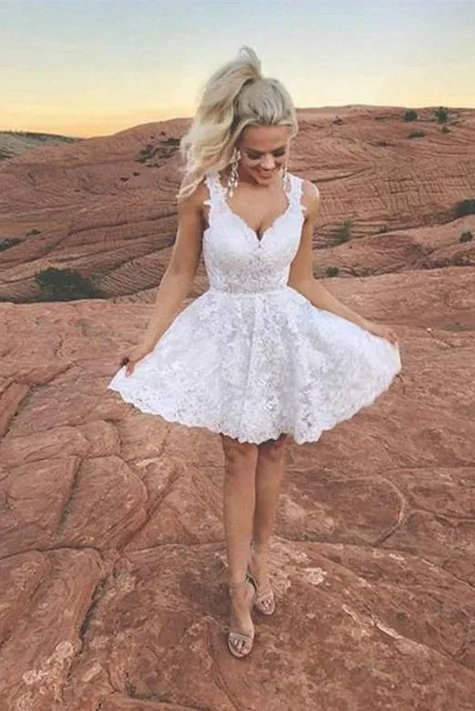 White Short Lace Homecoming Dress V Neck Appliques Cocktail Dress OKU53