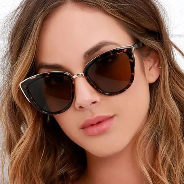 WOMEN'S CAT-EYE SUNGLASSES, ROUND, RETRO STYLE.
