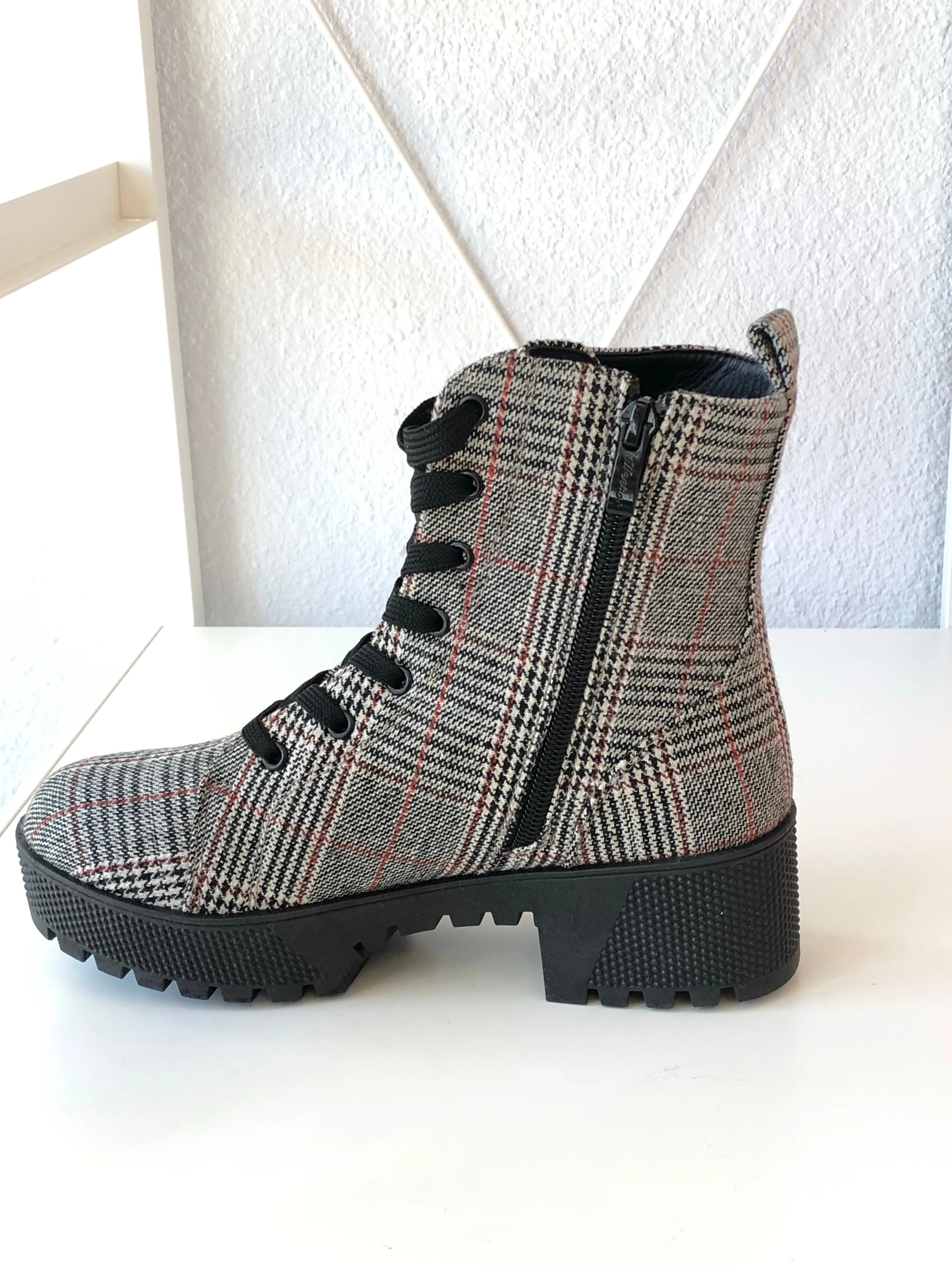 ZARA BOOTS