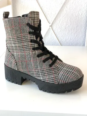 ZARA BOOTS